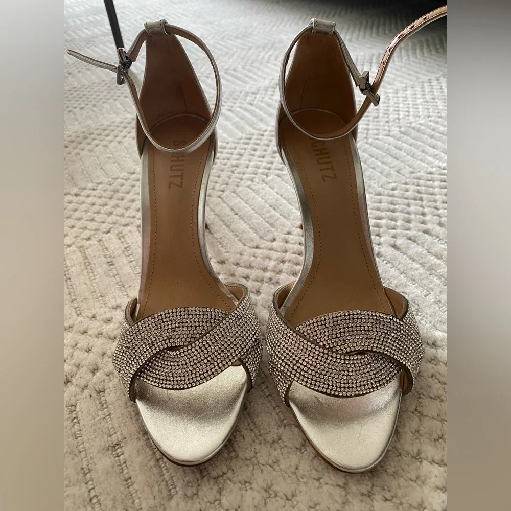SCHUTZ JOLITA SILVER LEATHER SANDAL